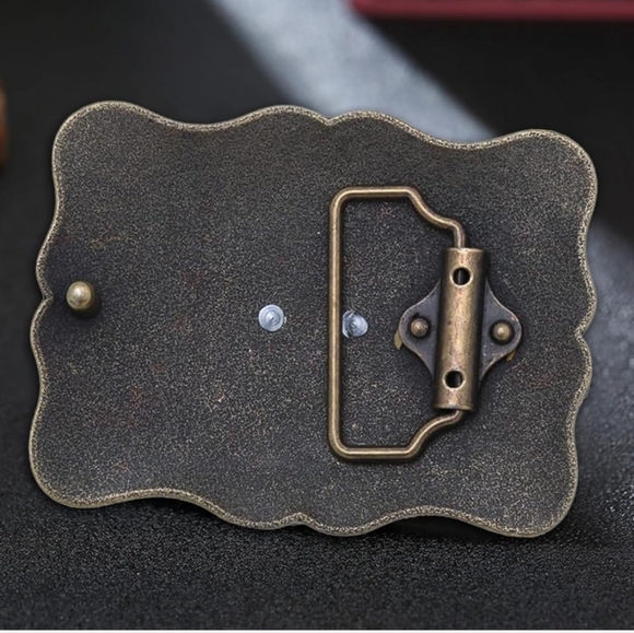 New HORSE Belt Buckle Approximately 3.75 Inche… - Picture 3 of 3